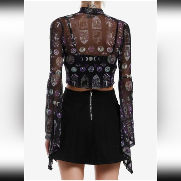 Cosmic Aura stained glass bell sleeve top - Picture 5 of 7